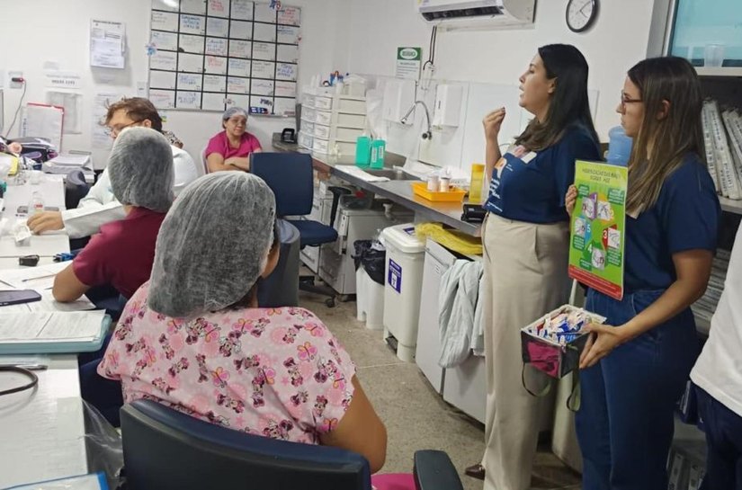 Ação educativa no HGE ressalta importância da higiene das mãos