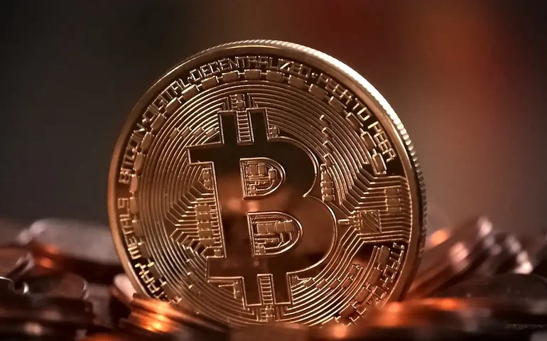 Empresas chinesas compram memecoin de Trump para evitar fechamento de capital nos EUA