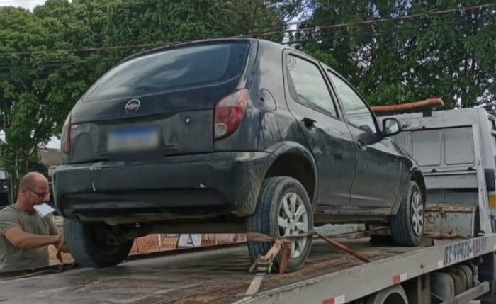 Veículo foi levado ao pátio do DMTT