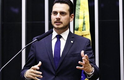 Nivaldo Albuquerque requer votação de projeto que garante aposentadoria especial para agentes comunitários e de endemias