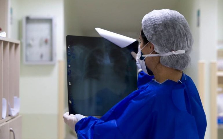 Comissão debate Programa Agora Tem Especialistas; participe