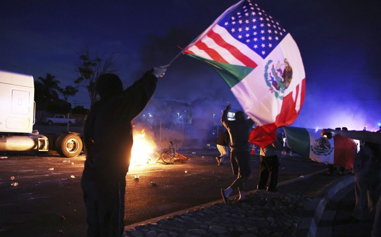 'Política de imigração de Trump vai contra os Estados democráticos', afirma analista