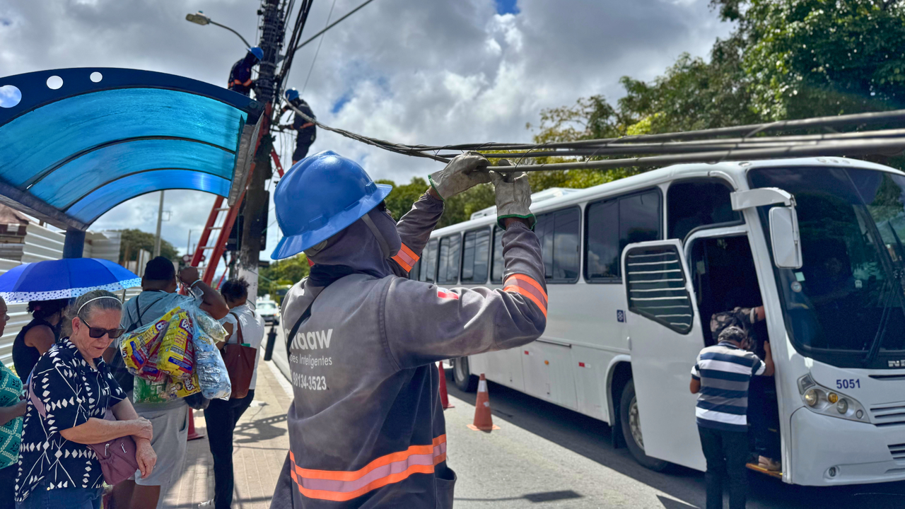 Projeto Poste Limpo inicia ação entre as Avenidas Tomás Espíndola e Durval de Góes Monteiro