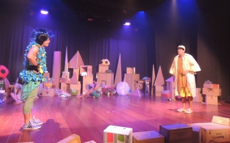 Espetáculo teatral leva consciência ambiental a escolas públicas