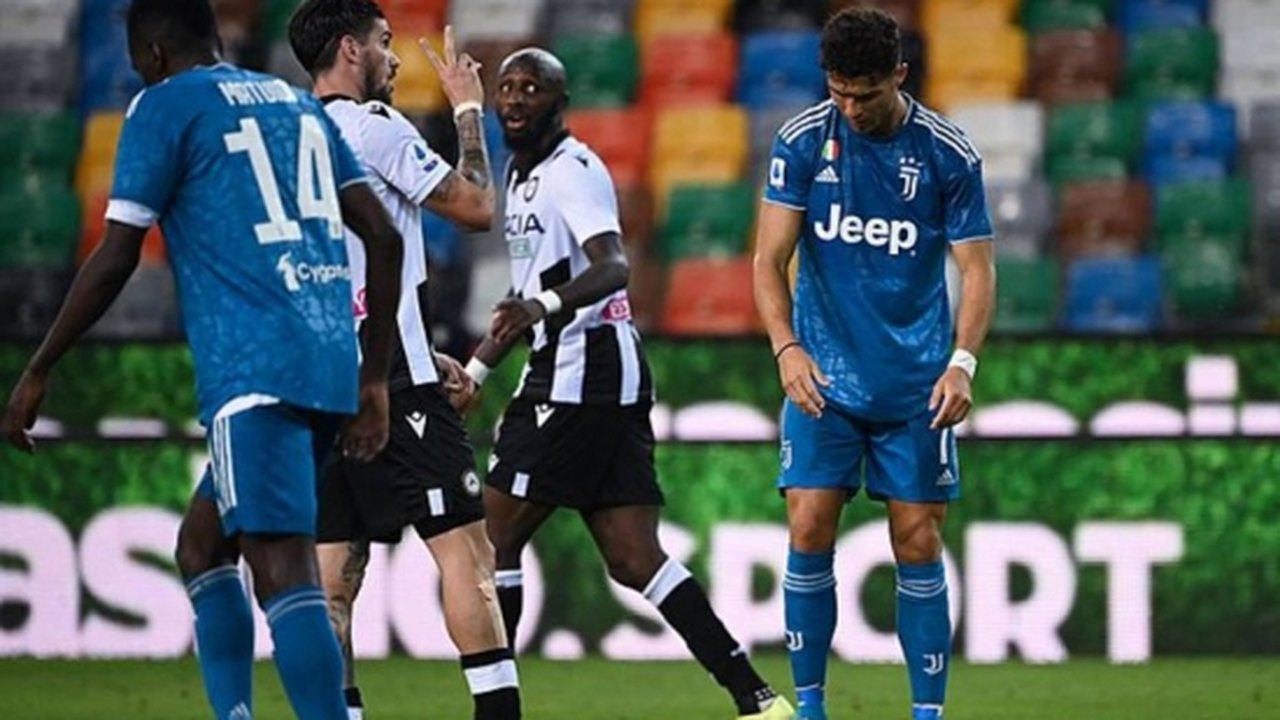 Juventus leva virada da Udinese e tem adiada a conquista do título