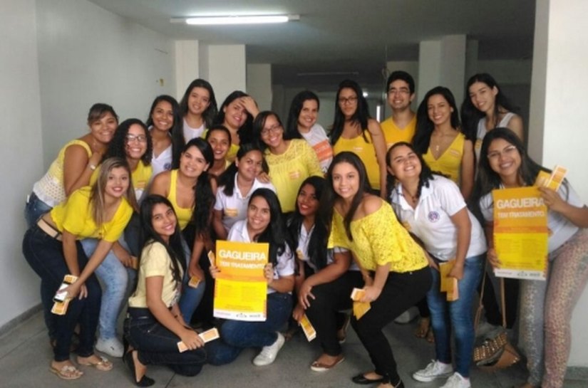 Estudantes de Fonoaudiologia promovem conscientização sobre a gagueira