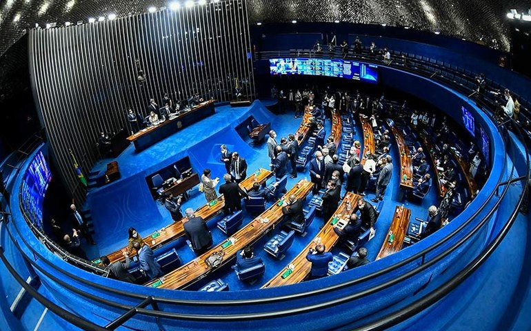 Plenário pode votar nesta quinta igualdade salarial entre homem e mulher
