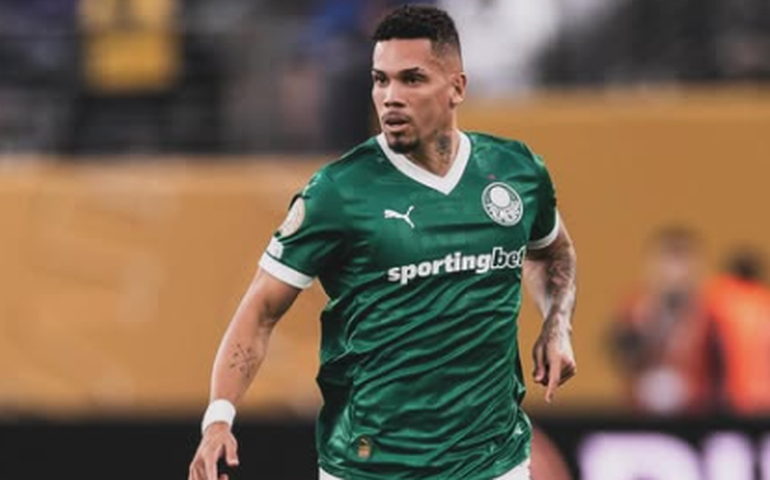 Paulinho confirma que vai perder o restante da temporada por cirurgia: 'Fui ao meu limite'