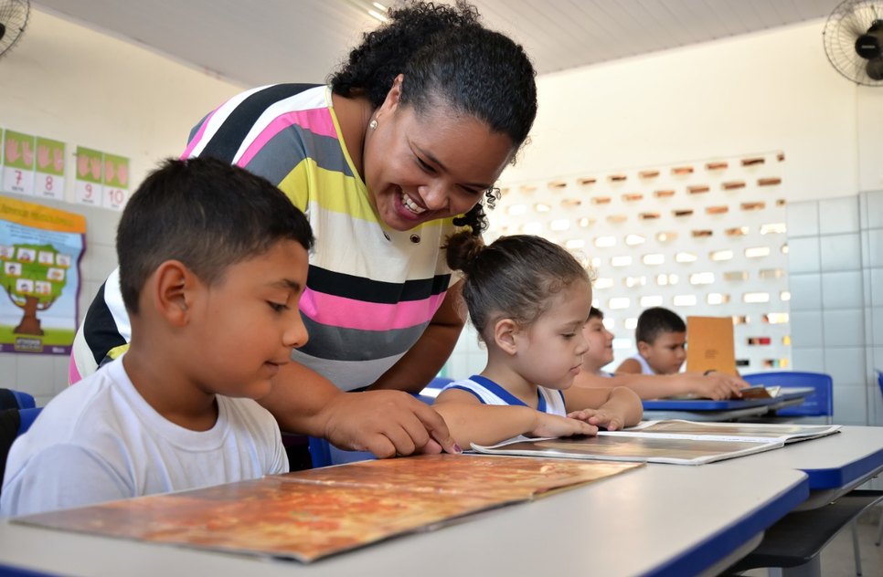 EDUCAÇÃO SALA DE AULA PROFESSOR / Foto: Arquivo Seduc