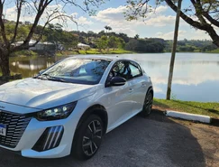 Peugeot 208 2026 tem conjunto de soluções voltadas ao uso cotidiano - Sérgio Dias (19).jpeg 