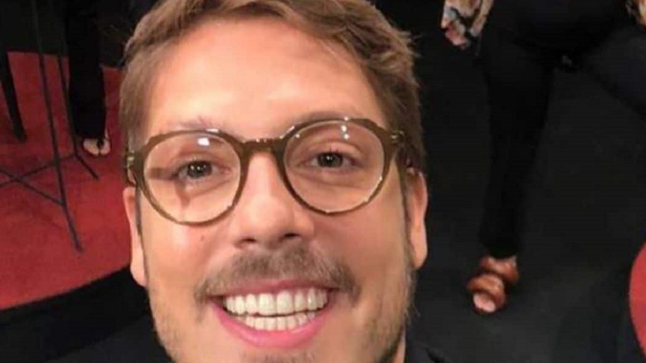 Com fama de pé frio, Fábio Porchat volta do Catar: ‘Pro Brasil ser campeão’
