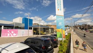 Hospital da Criança, em Maceió, é referência em atendimento pediátrico para os 102 municípios de Alagoas e teve contratos incluídos na investigação da Operação Estágio IV. - Foto: Arquivo/Sesau