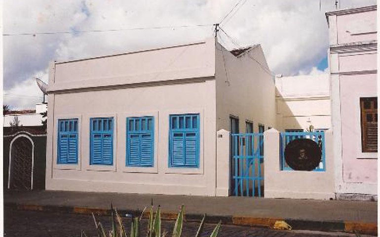 Percentual de municípios com museus e bibliotecas caiu em 4 anos