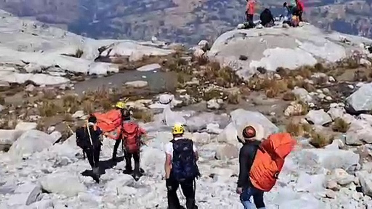Corpo de alpinista dos EUA desaparecido há 22 anos é encontrado mumificado em montanha no Peru