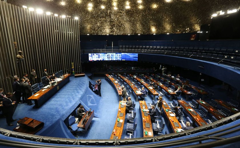 Senado pode votar hoje medidas sobre preço dos combustíveis