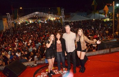 São João de Coruripe atrai milhares de pessoas à Praça Castro Azevedo em três dias de muito forró 