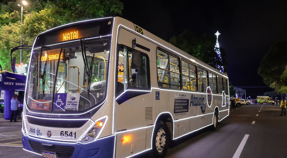 Ônibus especial realiza circuito natalino em Aracaju; confira trechos