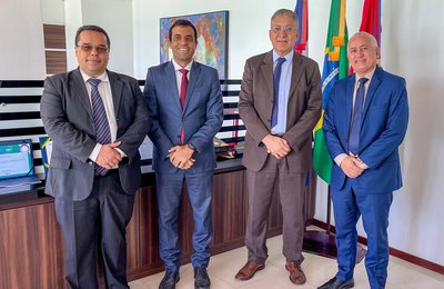 Sindicato dos Advogados apresenta sugestões de melhorias de atendimento para o TRT em Alagoas