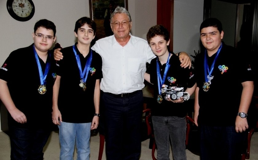 Estudantes alagoanos ficam em segundo lugar na Olimpíada Brasileira de Robótica