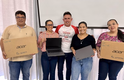 Prefeitura de Penedo investe mais de R$ 500 mil em tecnologia e entrega 34 computadores e 70 notebook