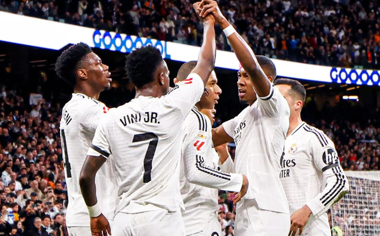 Com gols de Mbappé e Vini Jr., Real Madrid bate Rayo Vallecano e cola no líder Barcelona