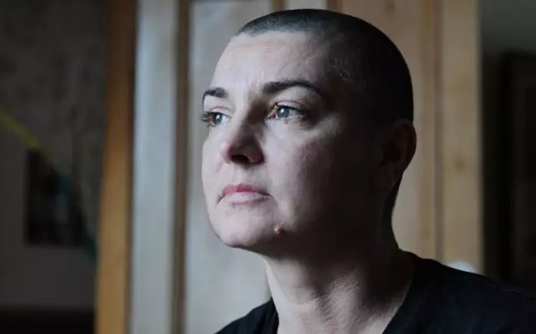 Sinéad O'Connor morreu em sua casa em Londres, diz polícia