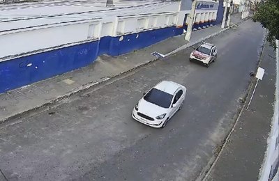 Ação integrada da PM localiza carro roubado e prende suspeitos no Centro de Maceió