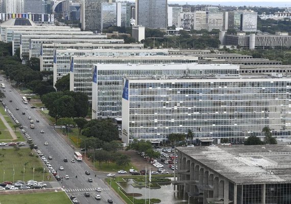 Formação dos ministérios deve ser concluída até amanhã (27)