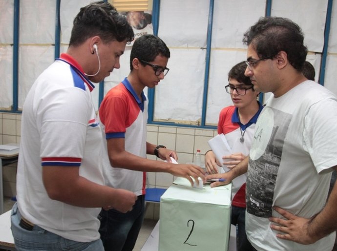 Grêmios estudantis fortalecem integração entre escolas e alunos