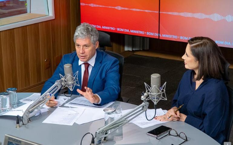 Ministro Paulo Teixeira apresenta ações para fortalecer agricultura familiar