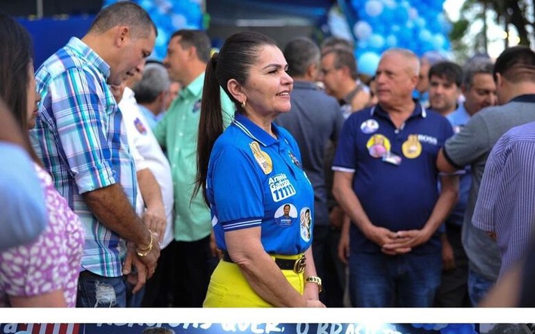Ângela Garrote participa de inauguração de comitê do Arthur Lira