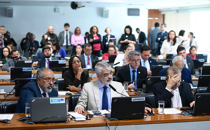CCJ ratifica ampliação das cotas afirmativas no serviço público; matéria vai à Câmara