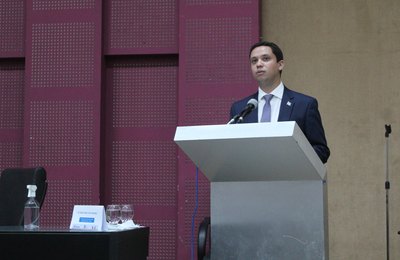 Secretário de Economia discute desenvolvimento e gestão municipal com Tribunal de Contas