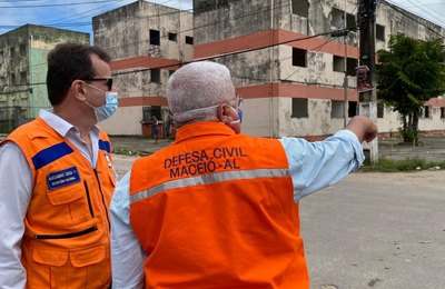 Instabilidade de solo: secretário nacional visita áreas afetadas em Maceió