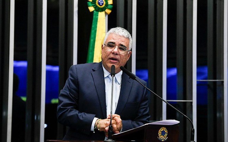 Girão critica pedido de cassação do prefeito de Joinville (SC)