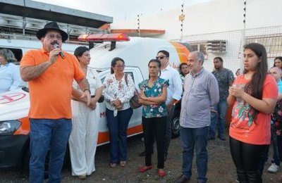 Em Rio Largo, comunidade de Lourenço recebe ambulância para atender 24 horas e consultório odontológico noturn