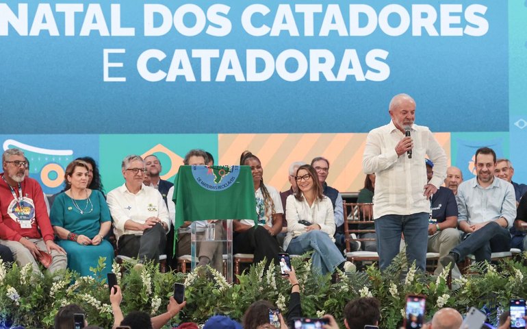 Lula defende que catadores tenham mais acesso à serviços públicos