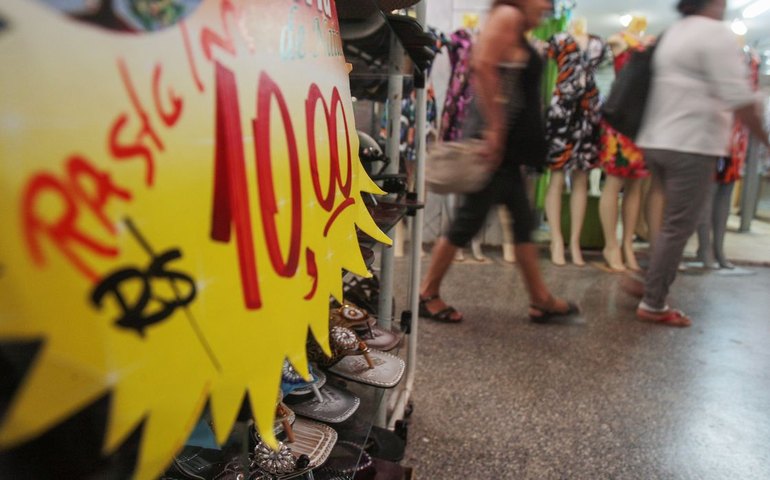 Mercado eleva previsão da inflação para 4,71% este ano