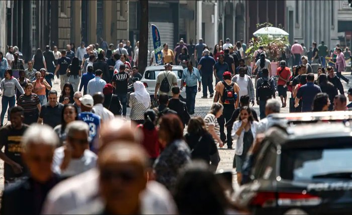 O CadÚnico considera como linha da pobreza famílias com renda de até R$ 218 por pessoa