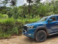 Foton Tunland V9 entra no jogo das picapes médias com proposta híbrida - Mateus Dias e Sérgio Dias (10).jpeg 