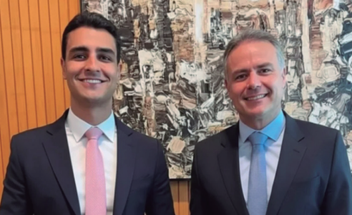 O prefeito JHC e o ministro Renan Filho: disputa de gigantes