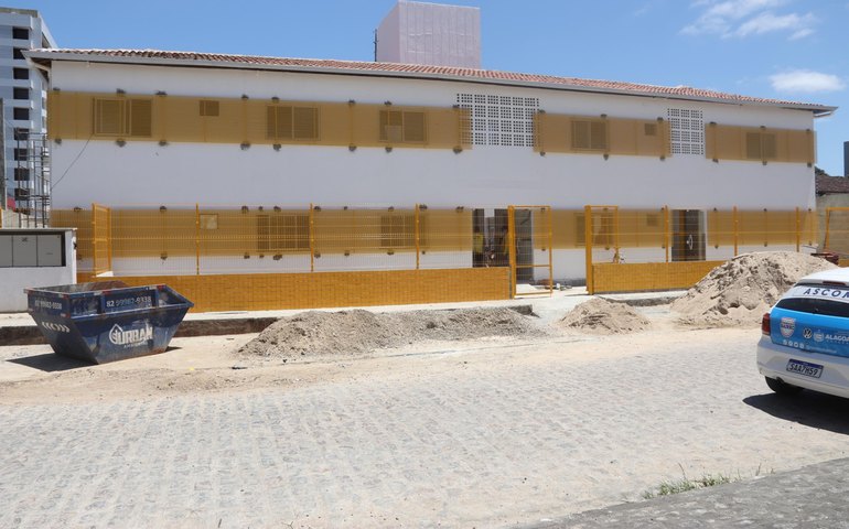 Superintendência do Ronda no Bairro vistoria obras da futura base do programa em Arapiraca
