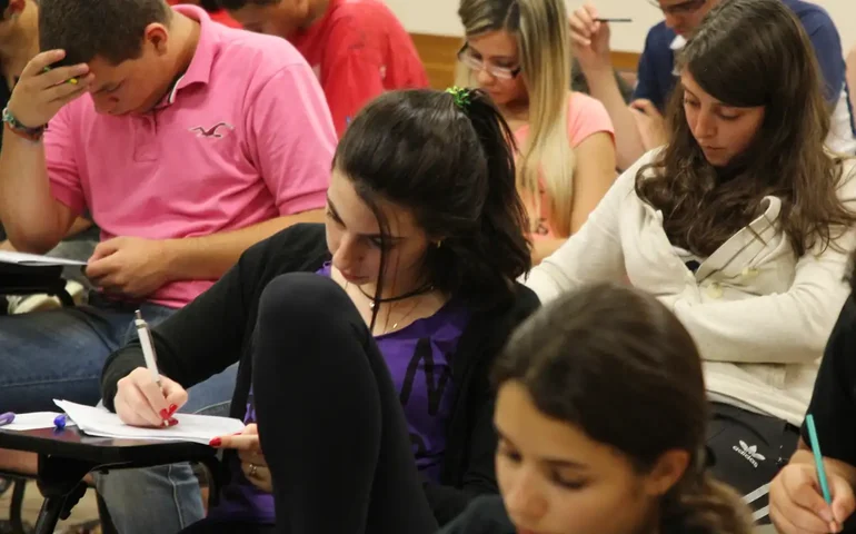 Fuvest abre pedidos de isenção da taxa de inscrição do vestibular da USP; veja datas e valores