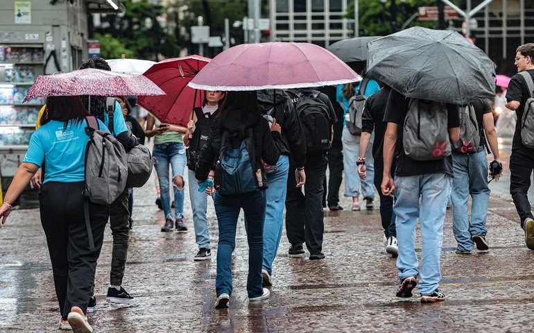 Abril terá temperaturas acima da média em grande parte do país