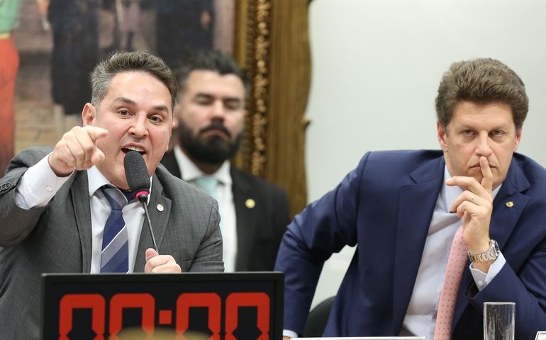 Ruralistas tentam recompor CPI do MST em encontro com Lira; exclusão de Salles gera bate-boca