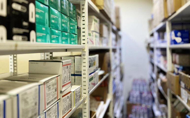 Preços de medicamentos para hospitais registram queda de 0,56% em outubro, aponta IPM-H