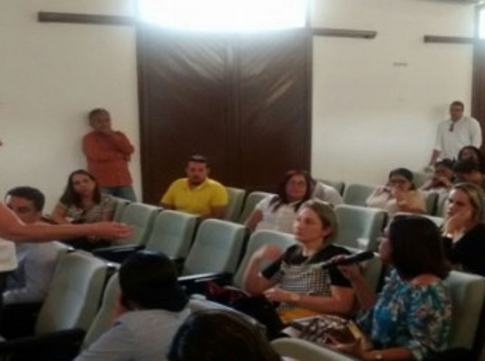 Gestores da Saúde discutem situação do hospital de Santana do Ipanema