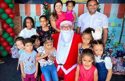 Prefeita Marcela Gomes leva magia da Vila Encantada do Natal para comunidades rurais de Novo Lino