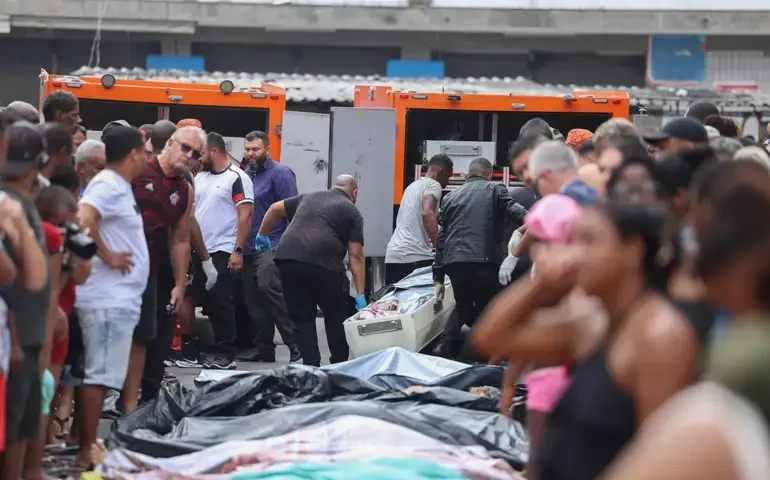 'Só com funerária': Mãe relata dificuldades em fazer liberação do corpo do filho no IML do Rio após megaoperação