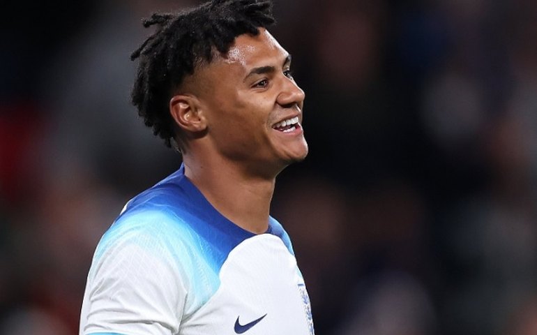 Com astros no banco, Inglaterra sofre contra Austrália, mas vence amistoso em Wembley